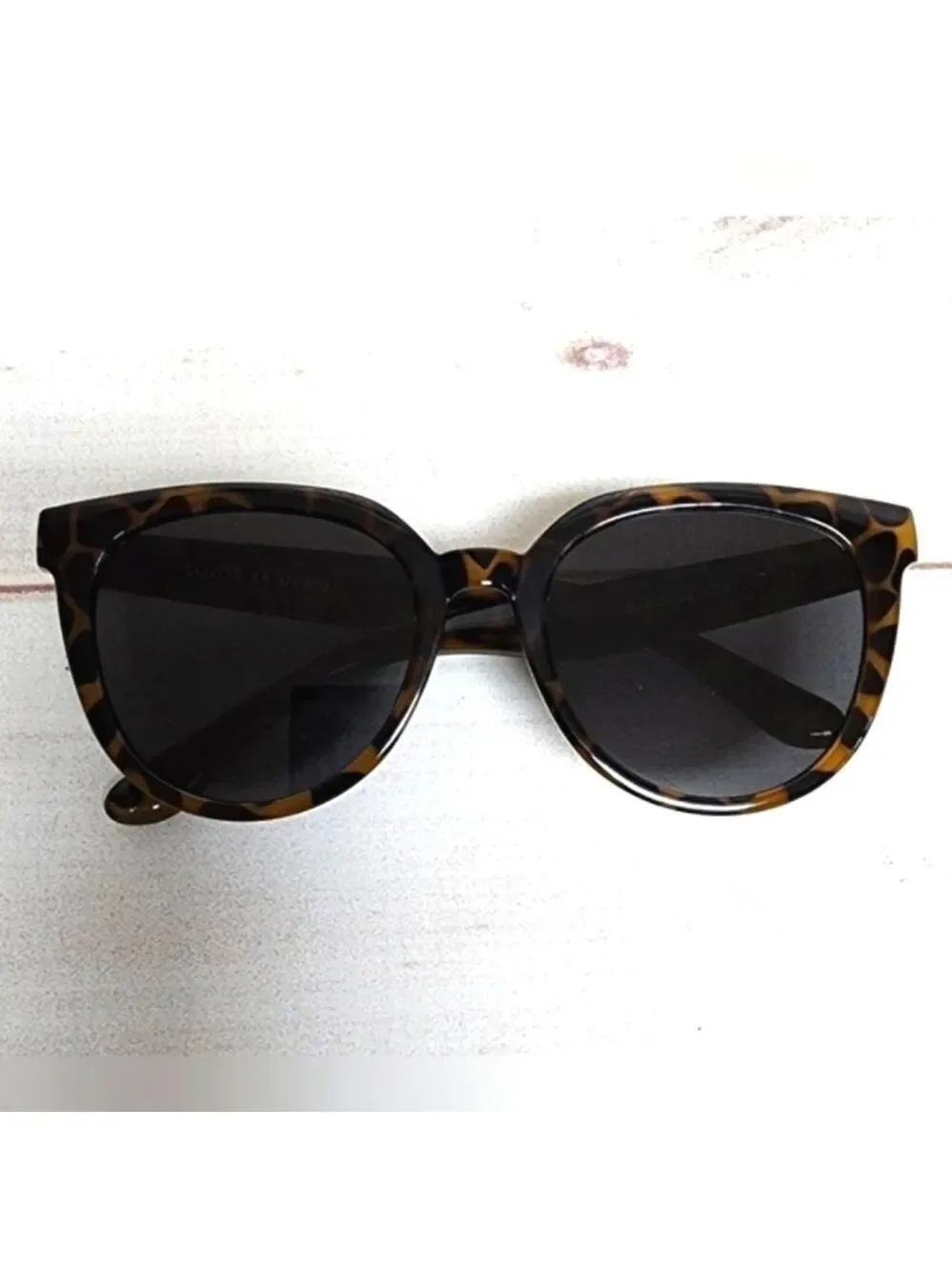 Sojos Round Polarized Sunglasses with UV Protection - New In Box